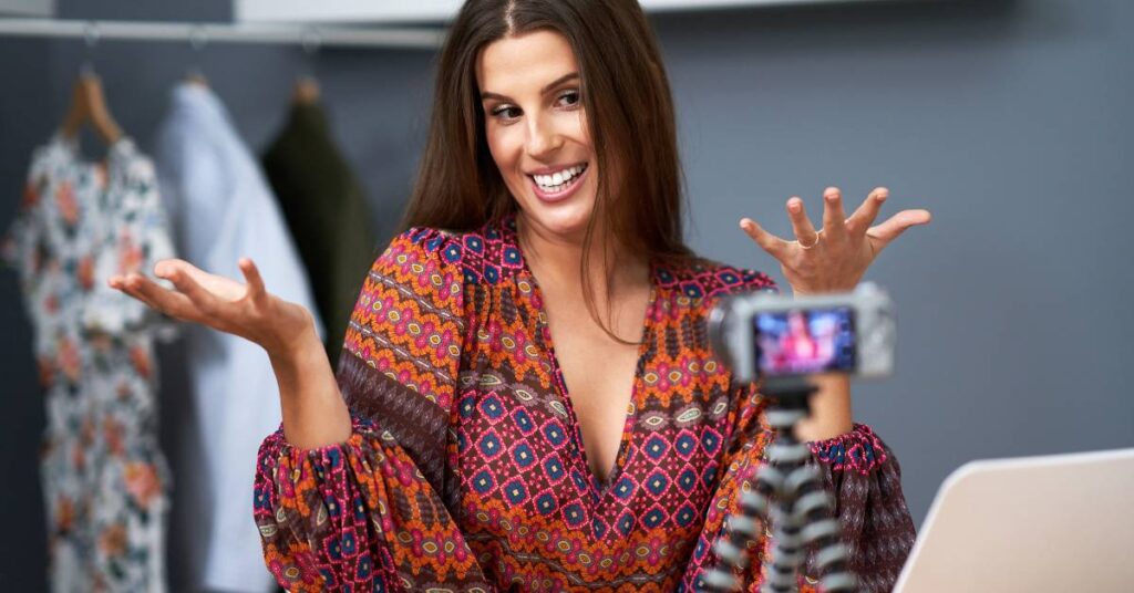starting an online fashion business