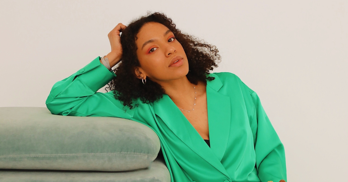 Navigating Live Selling: A Guide for Fashion Influencers
