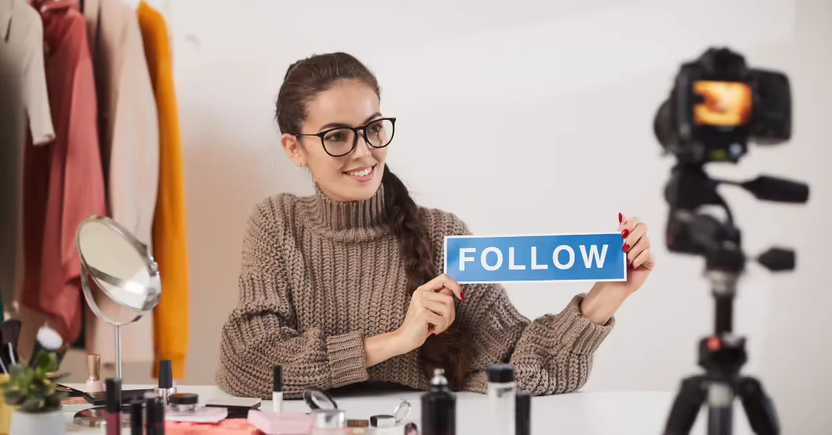 Social Media: The New Runway for Fashion Sales